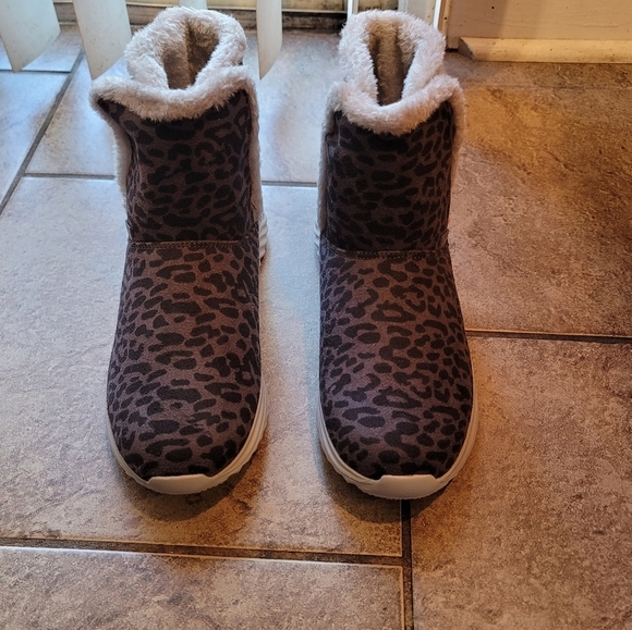 Cheeks Tony Little Gray Cheetah Print Fit Body Sport Boots Size 9 NWB - Picture 5 of 8